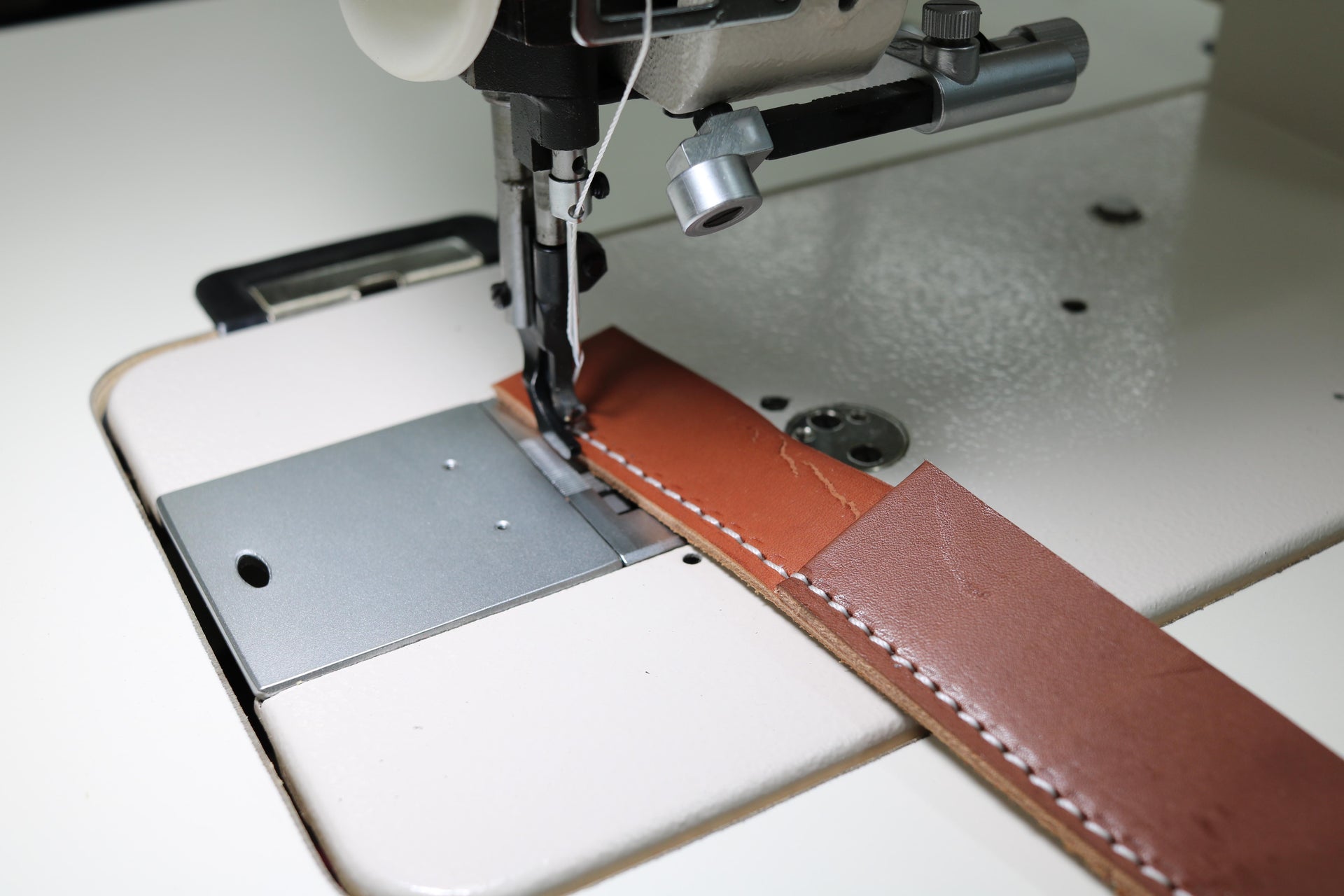 titansewingmachines
