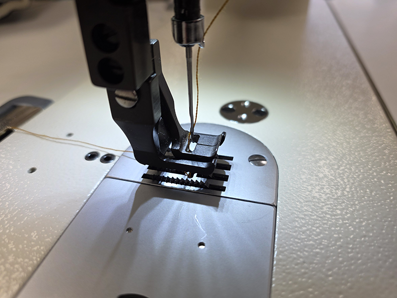 Titan TN-2530D Zigzag sewing machine
