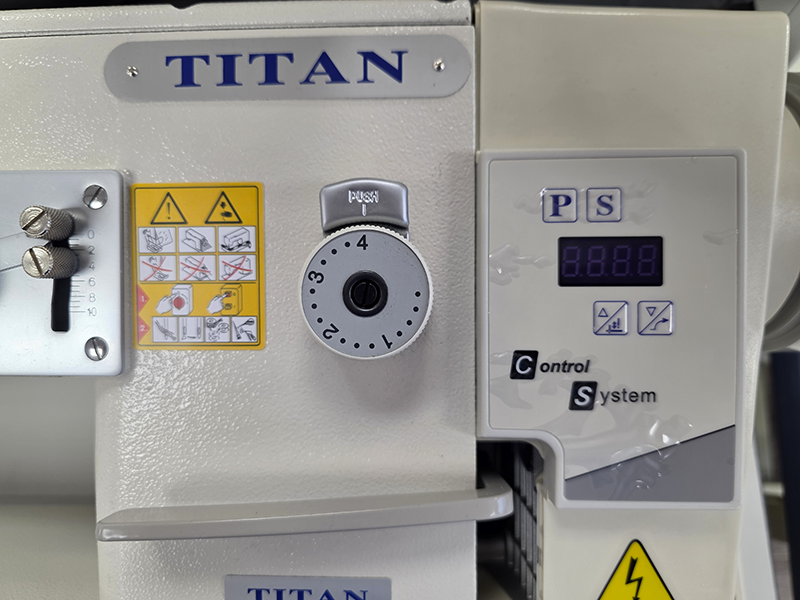 Titan TN-2530D Zigzag sewing machine